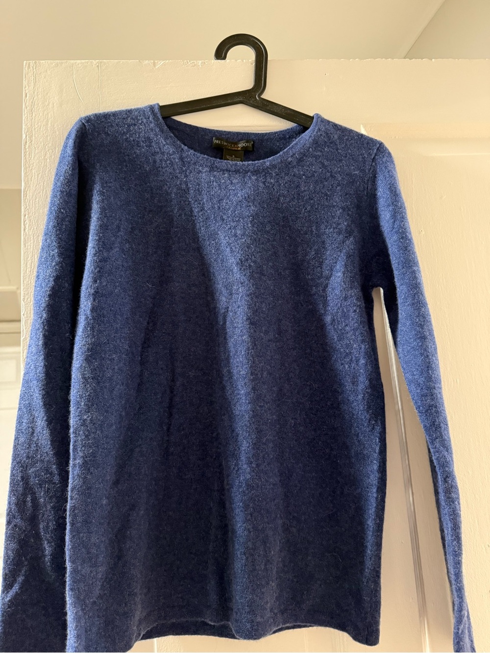 Preswick & Moore Women's Navy Crewneck Sweater